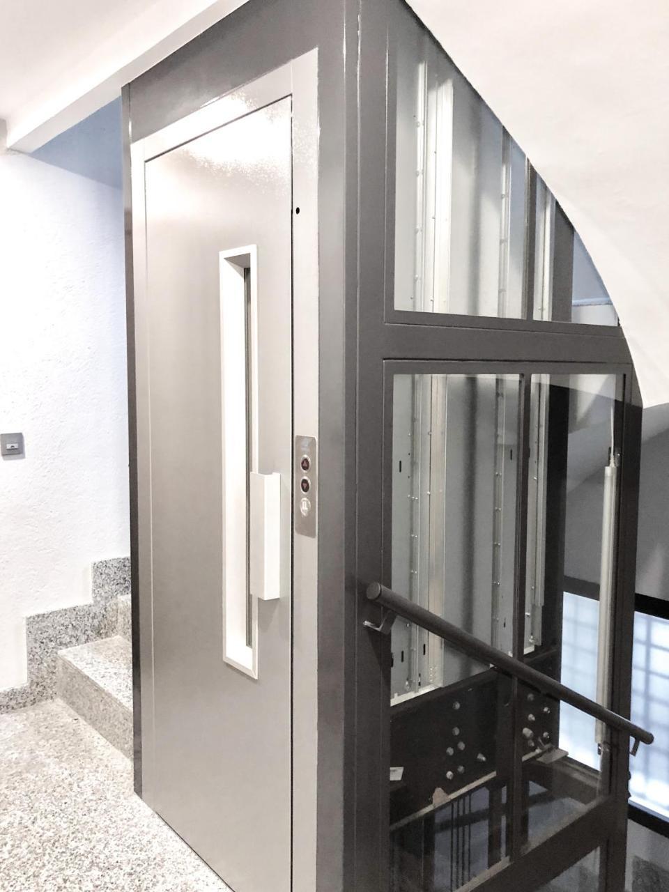 Plaza 5 Carabanchel Apartment Madrid Eksteriør bilde